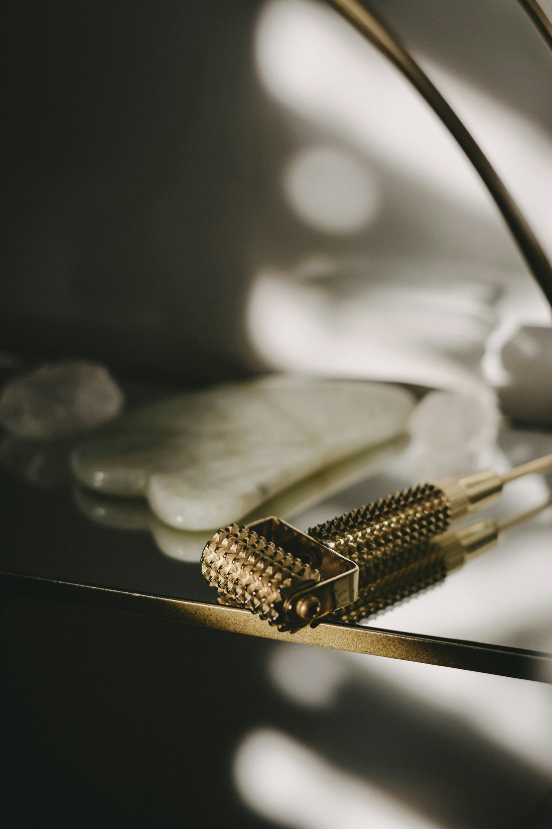 Comment utiliser le Gua Sha visage — Guide complet pour débutantes